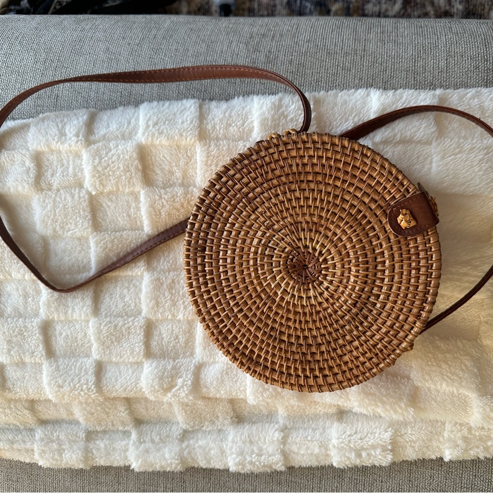 Handwoven Round Rattan Bag Shoulder Leather Straps
